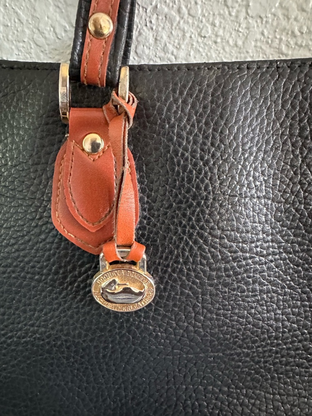 Dooney & Bourke Black Pebbled Leather Tote Bag Brown Trim Shoulder Bag - Picture 2 of 14
